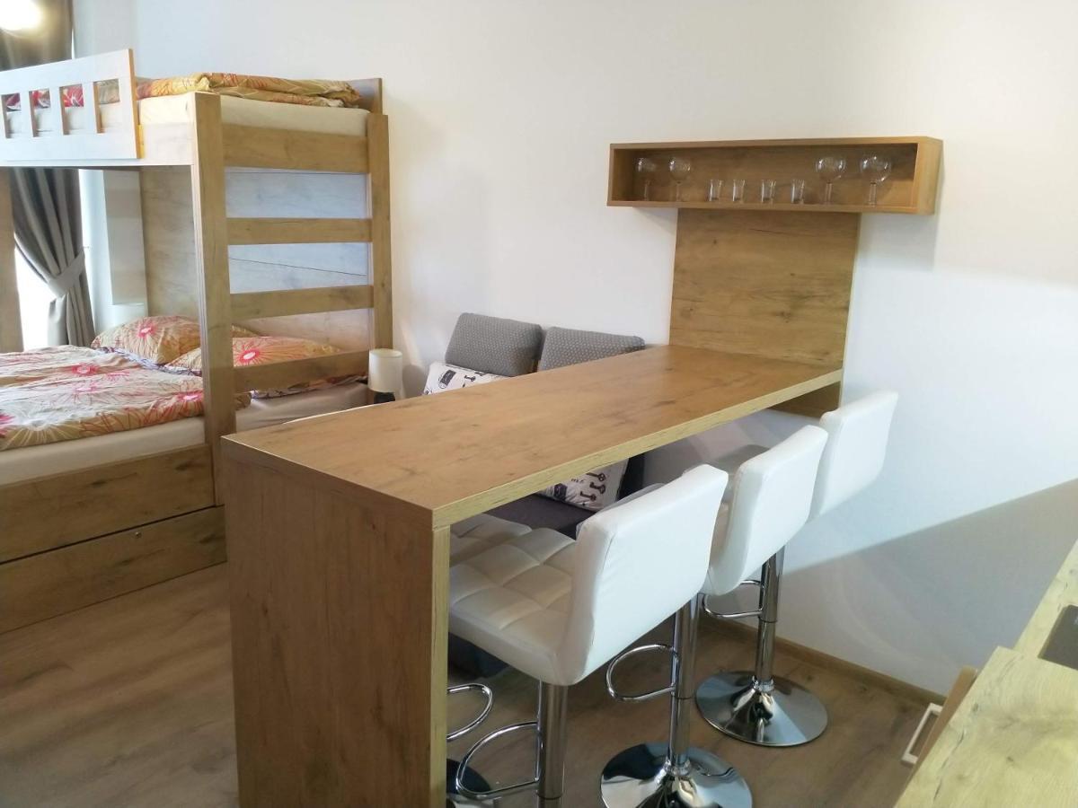 Leda Apartman, Stary Smokovec, *